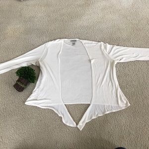 ⭐️Chico’s travelers cardigan